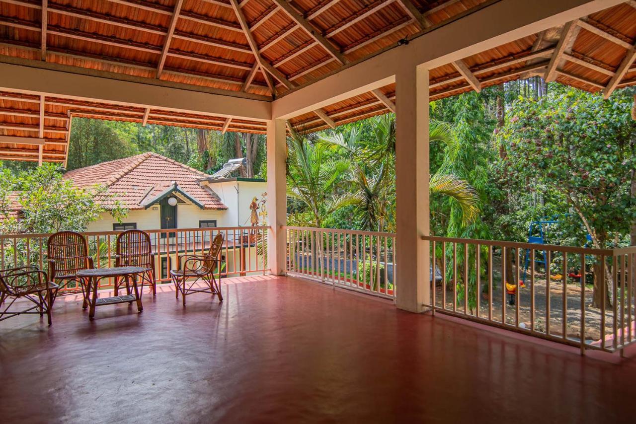 Orchid Trails Resort Султан Батери Екстериор снимка