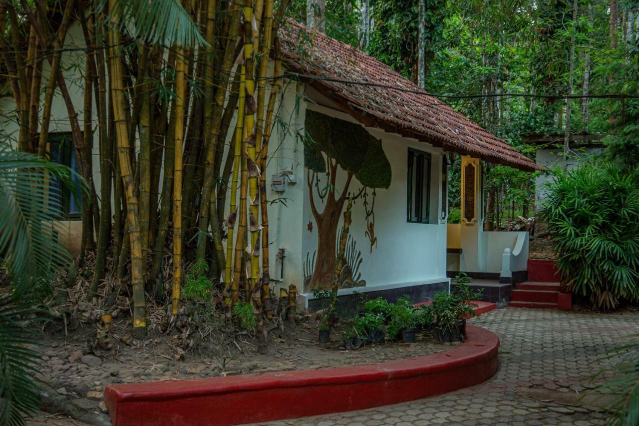 Orchid Trails Resort Султан Батери Екстериор снимка