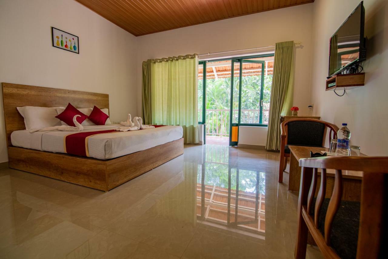 Orchid Trails Resort Султан Батери Екстериор снимка