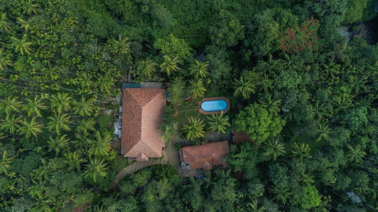 Orchid Trails Resort Султан Батери Екстериор снимка